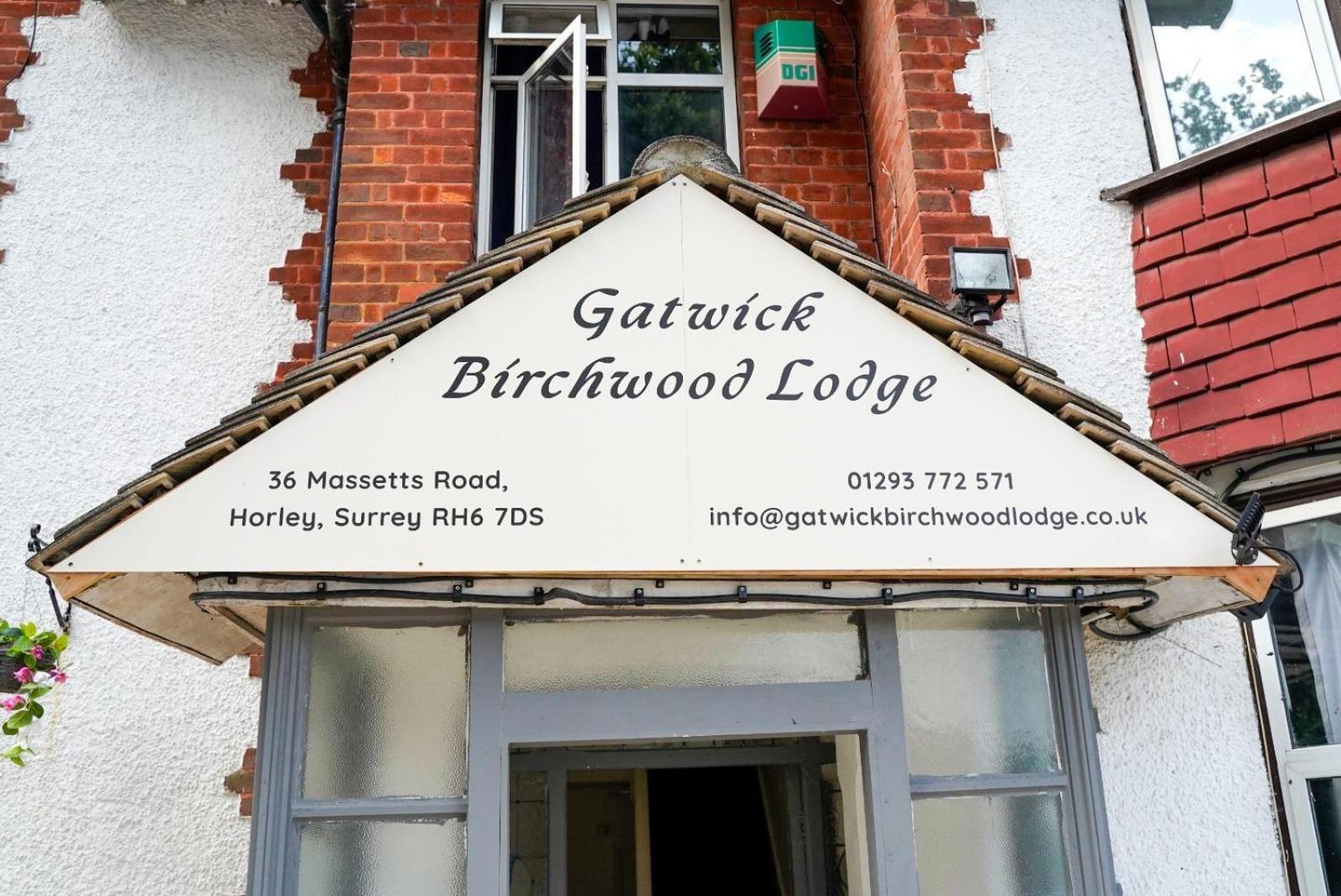 Gatwick Birchwood Lodge With Holiday Parking Horley Exterior foto