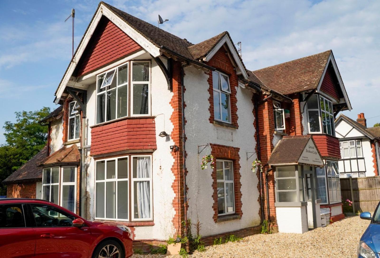 Gatwick Birchwood Lodge With Holiday Parking Horley Exterior foto